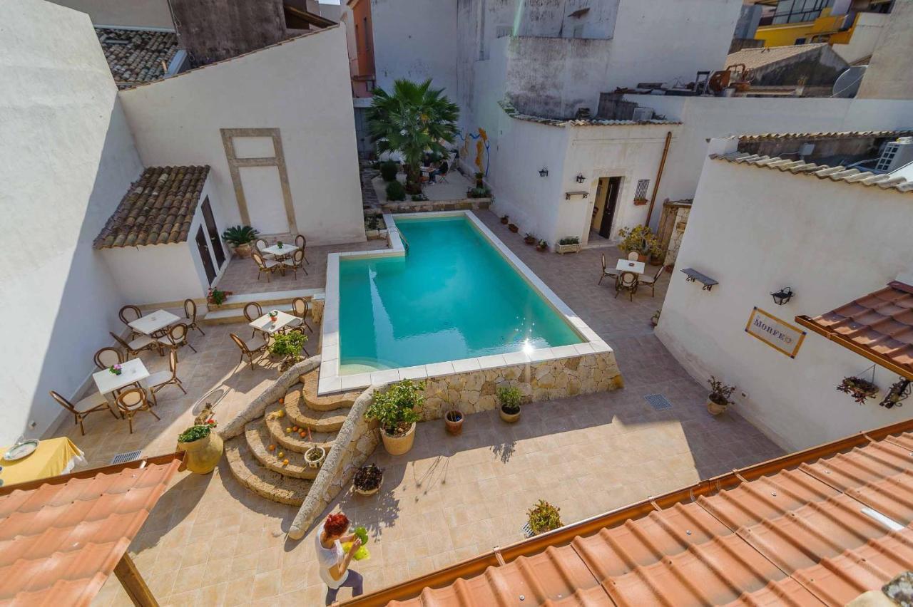 Morfeo Charming Rooms & Relax Avola Extérieur photo