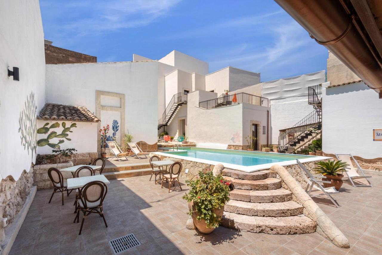 Morfeo Charming Rooms & Relax Avola Extérieur photo